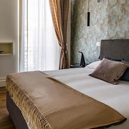 Ad Maiora Boutique Suite Napels Buitenkant foto