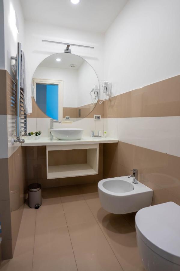 Ad Maiora Boutique Suite Napels Buitenkant foto