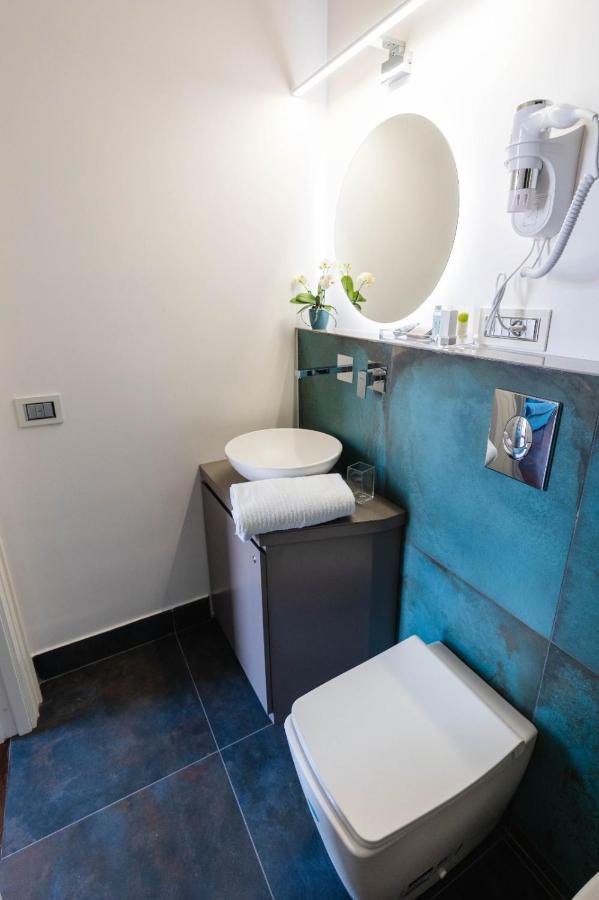 Ad Maiora Boutique Suite Napels Buitenkant foto