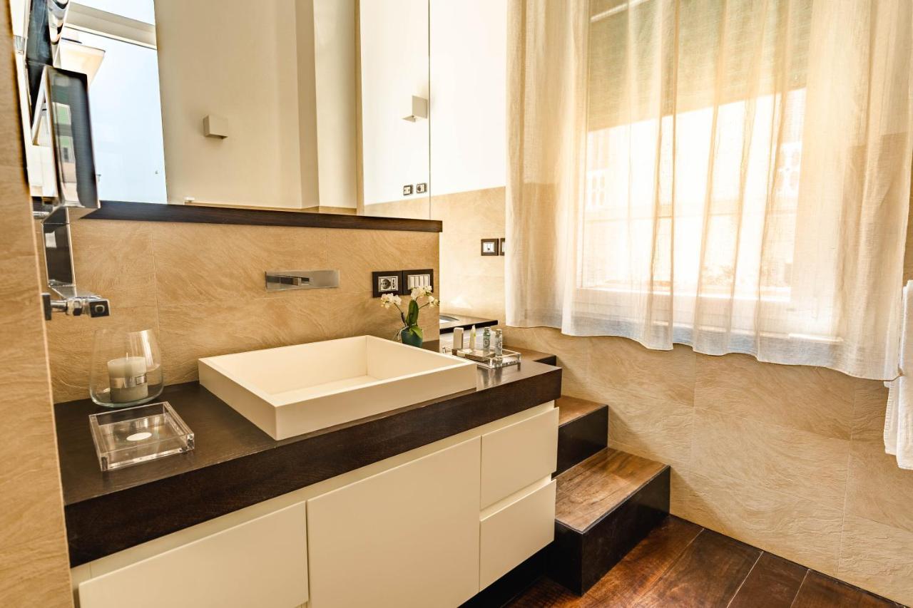 Ad Maiora Boutique Suite Napels Buitenkant foto