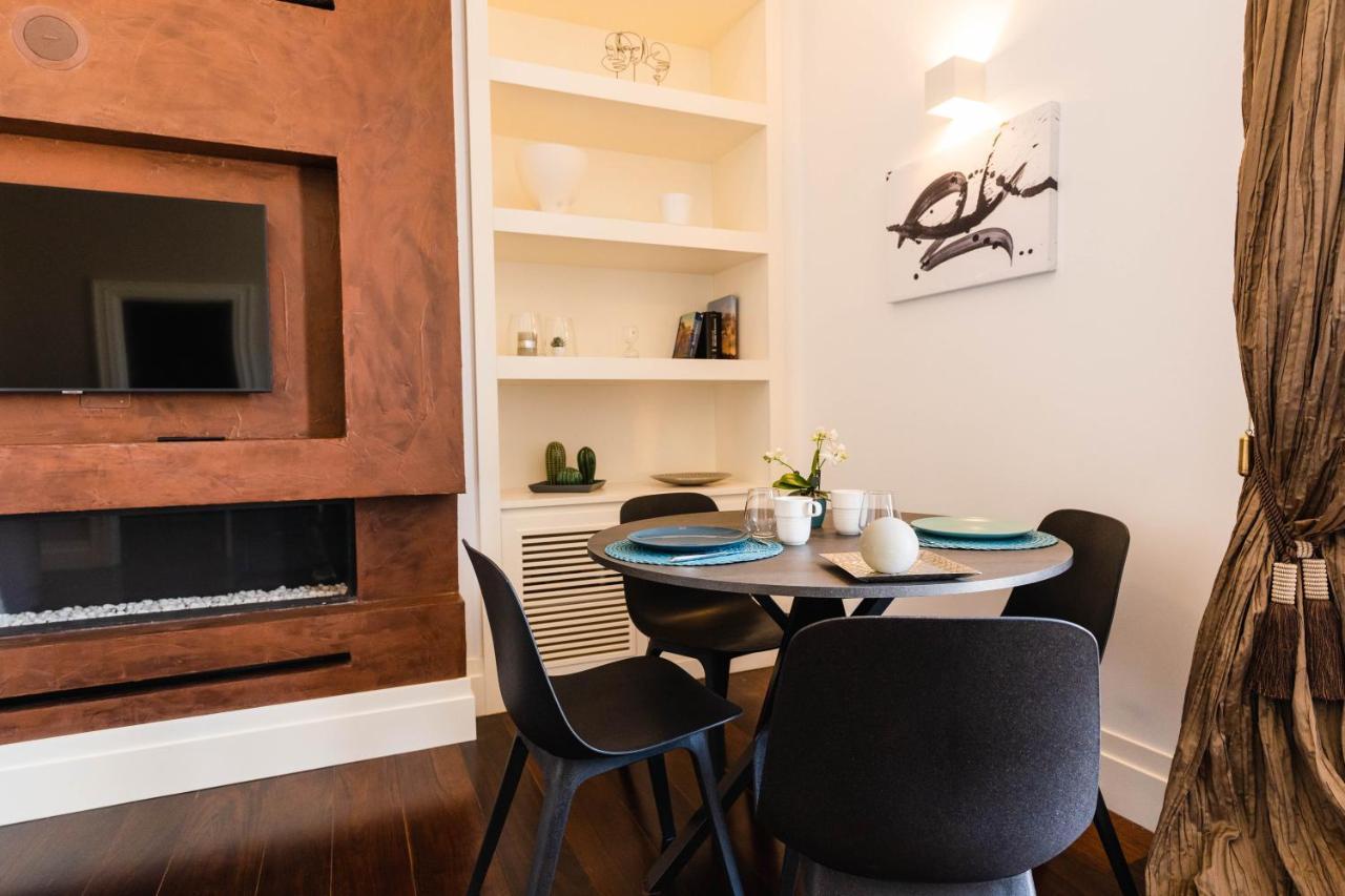 Ad Maiora Boutique Suite Napels Buitenkant foto