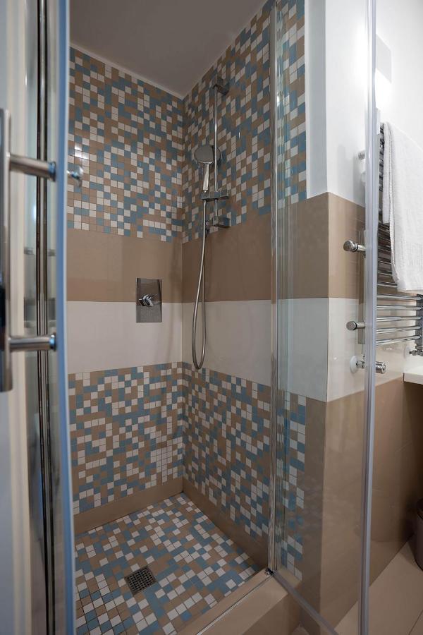Ad Maiora Boutique Suite Napels Buitenkant foto