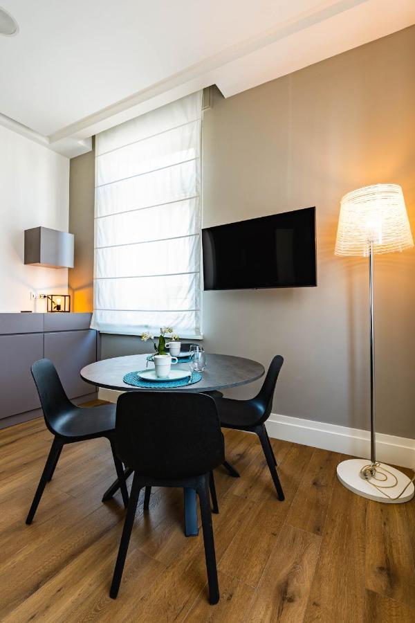 Ad Maiora Boutique Suite Napels Buitenkant foto